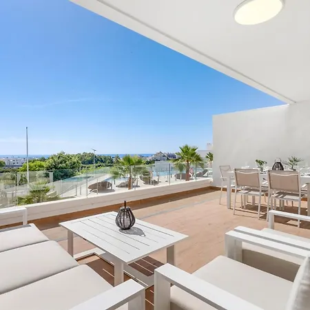 Peaceful Escape With Terrace Pool *
