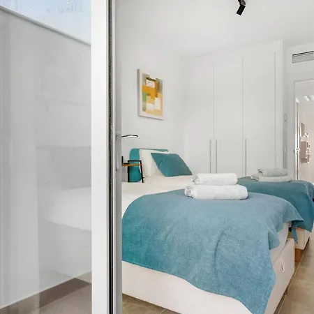 Peaceful Escape With Terrace Pool Estepona